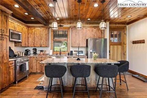 60 Camp Eagle Loop, Banner Elk, NC 28604 photo 10