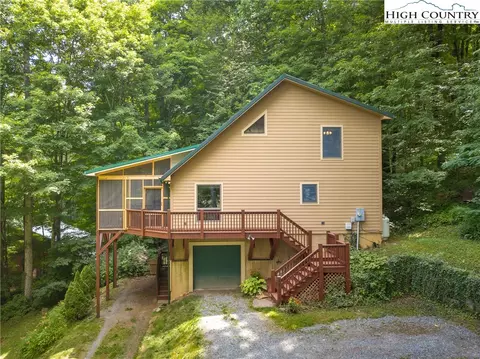 481 Silverleaf Rd, Zionville, NC 28698