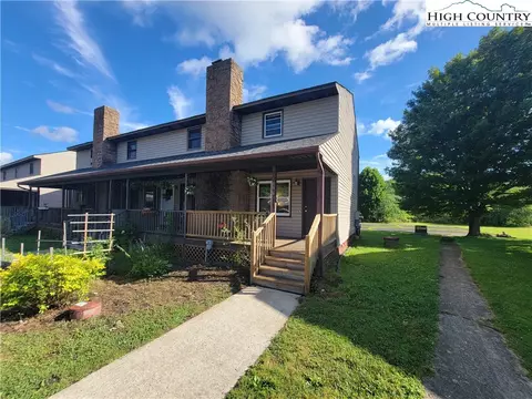196 Adams Ln #8D, Boone, NC 28607