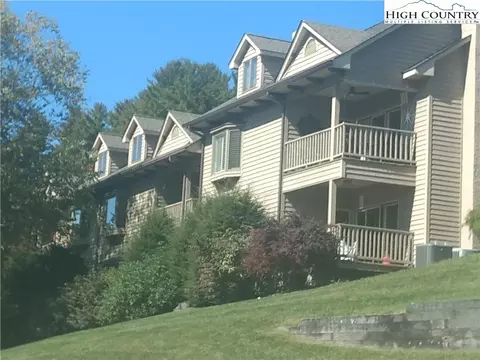 257 Waterside Dr #MAGNOLIA 4, Blowing Rock, NC 28605
