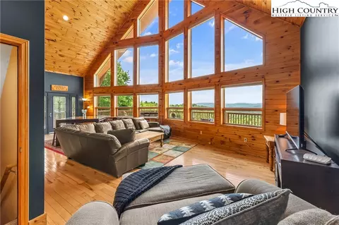 1056 Old Glade Rd, Deep Gap, NC 28618 photo 6