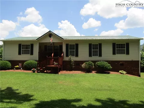 336 Wyatt Ln, West Jefferson, NC 28694