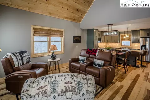 609 Beech Mountain Pkwy, Beech Mountain, NC 28604 photo 11