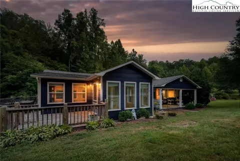 2235 Flatwood Rd, Lenoir, NC 28645