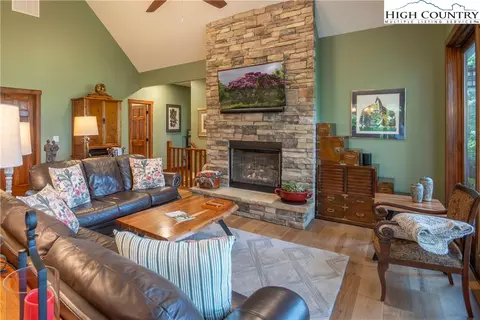 382 Eagle Dr, Boone, NC 28607 photo 5