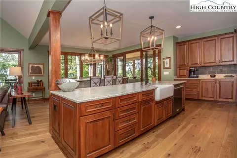 382 Eagle Dr, Boone, NC 28607 photo 10