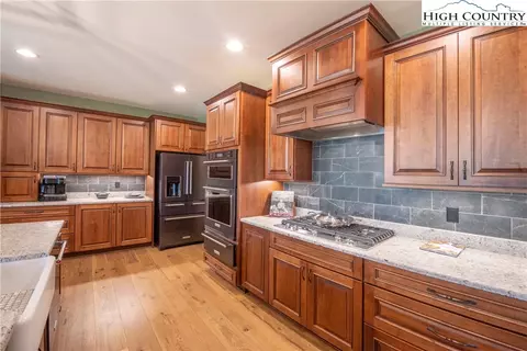 382 Eagle Dr, Boone, NC 28607 photo 13
