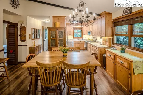 164 Ash Loop, Newland, NC 28657 photo 8