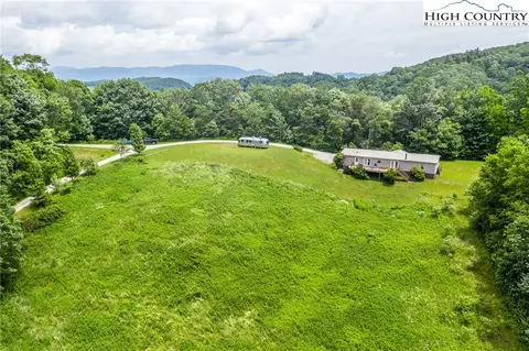 8282 S 194 Hwy, Banner Elk, NC 28604