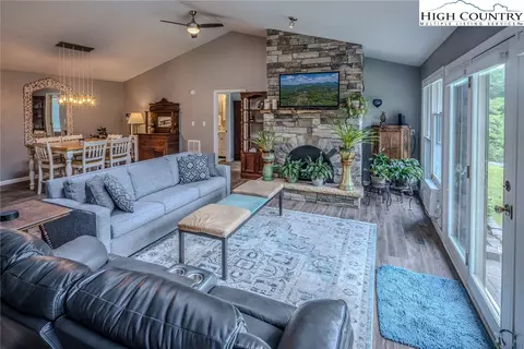 166 Coventry Ln, Boone, NC 28607 photo 12