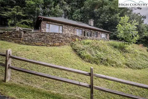 166 Coventry Ln, Boone, NC 28607 photo 5
