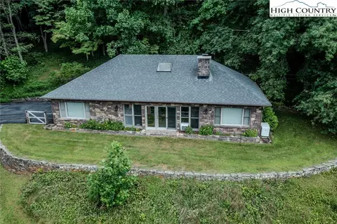 166 Coventry Ln, Boone, NC 28607 photo 3