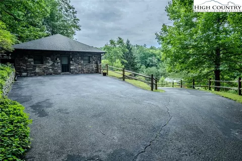 166 Coventry Ln, Boone, NC 28607 photo 7