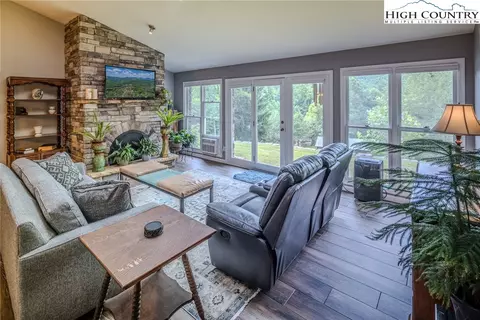 166 Coventry Ln, Boone, NC 28607 photo 10