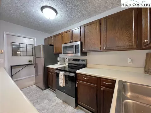 1469 W King St #604, Boone, NC 28607 photo 12