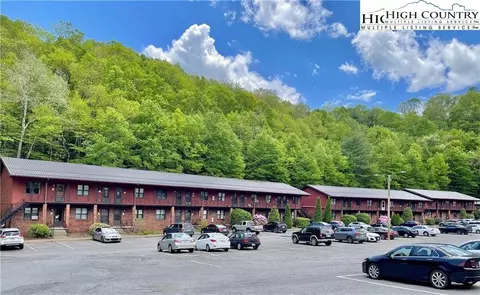 1469 W King St #604, Boone, NC 28607 photo 2