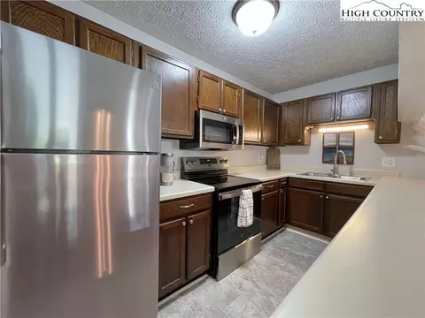 1469 W King St #604, Boone, NC 28607 photo 11