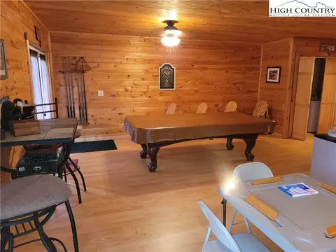 563 Lucky Hill Rd, Grassy Creek, NC 28631 photo 18