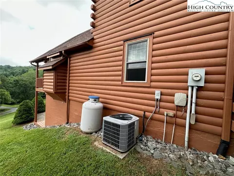 563 Lucky Hill Rd, Grassy Creek, NC 28631 photo 41
