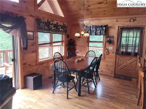 563 Lucky Hill Rd, Grassy Creek, NC 28631 photo 6