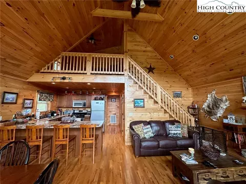 563 Lucky Hill Rd, Grassy Creek, NC 28631 photo 28