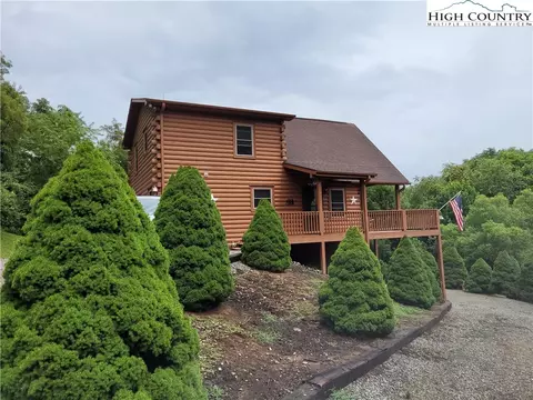563 Lucky Hill Rd, Grassy Creek, NC 28631 photo 2