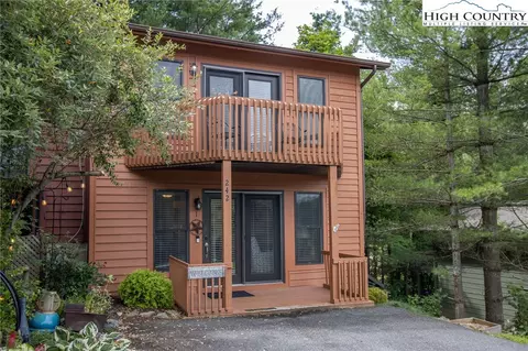 242 Elk Hill Dr #1, Banner Elk, NC 28604