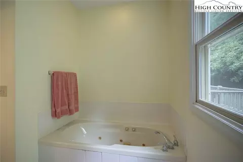873 Pine Hill Rd, Boone, NC 28607 photo 26