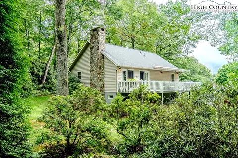 132 Elizabeth Ln, Blowing Rock, NC 28605