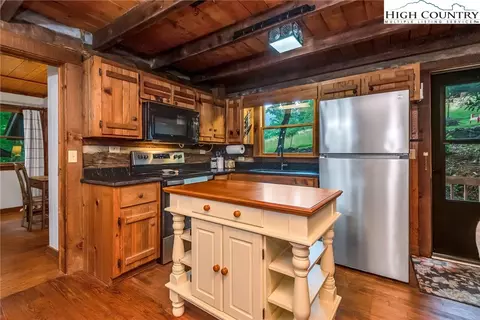203 Quiet Pl, Todd, NC 28684 photo 12