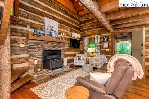203 Quiet Pl, Todd, NC 28684 photo 8