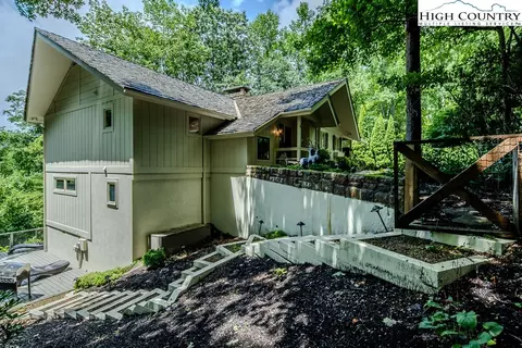 382 Evergreen, Boone, NC 28607 photo 29