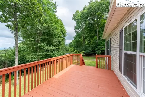 406 Boone Ridge Ln, Boone, NC 28607 photo 4
