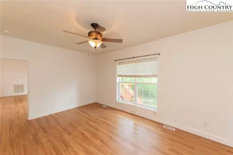 406 Boone Ridge Ln, Boone, NC 28607 photo 9