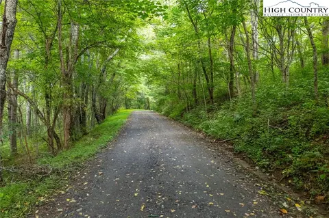 1 Sanctuary Dr, Crumpler, NC 28617 photo 8