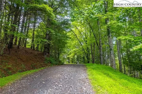 1 Sanctuary Dr, Crumpler, NC 28617 photo 13