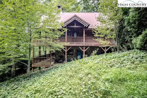 74 Blumingway, Linville, NC 28646