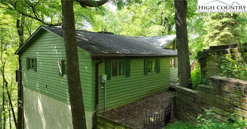286 Deer Run Rd, Deep Gap, NC 28618 photo 7