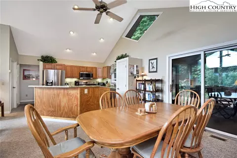 313 Ridgeview Rd, Sugar Mountain, NC 28604 photo 17
