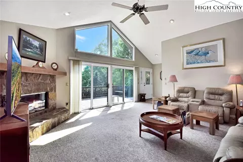 313 Ridgeview Rd, Sugar Mountain, NC 28604 photo 7
