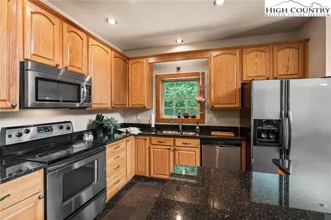 100 Wilson Ridge Rd, Boone, NC 28607 photo 9