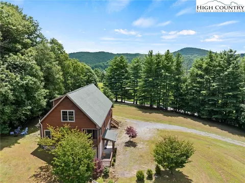 100 Wilson Ridge Rd, Boone, NC 28607 photo 2