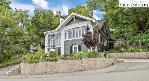 207 Orchard St, Boone, NC 28607