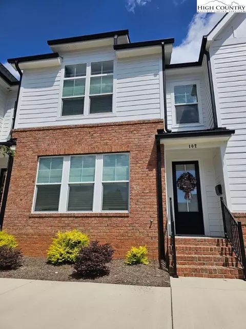 102 N Bridge St #102, Wilkesboro, NC 28697