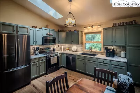 126 Ash Loop, Newland, NC 28657 photo 25