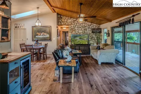 126 Ash Loop, Newland, NC 28657 photo 16
