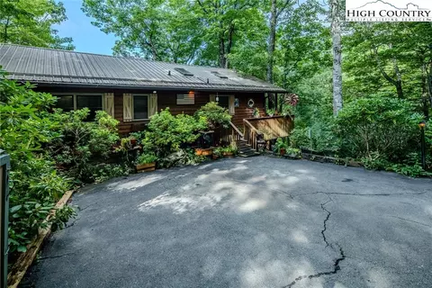 126 Ash Loop, Newland, NC 28657 photo 4