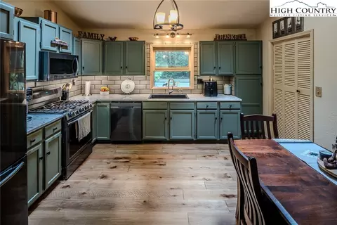 126 Ash Loop, Newland, NC 28657 photo 24