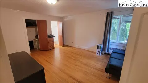 535 Queen St, Boone, NC 28607 photo 9