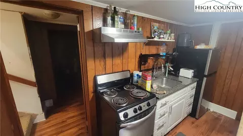 535 Queen St, Boone, NC 28607 photo 28